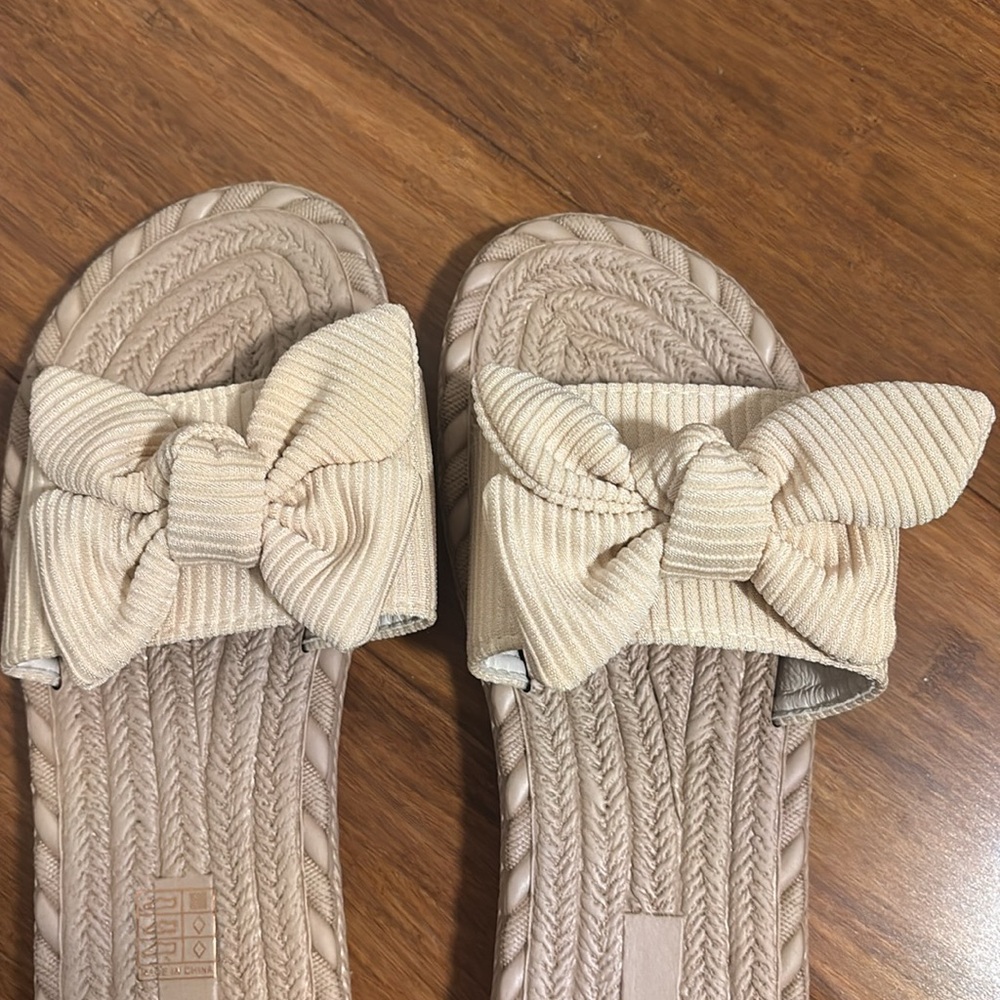 Sandals - Picture 3 of 3